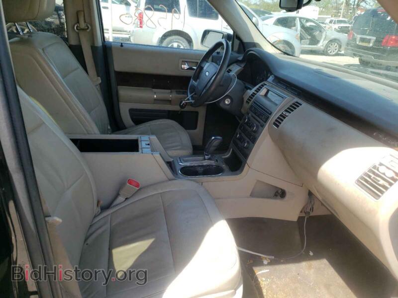 2010 Ford FLEX (VIN 2FMGK5CC1ABB36645) — photo 5 of 10