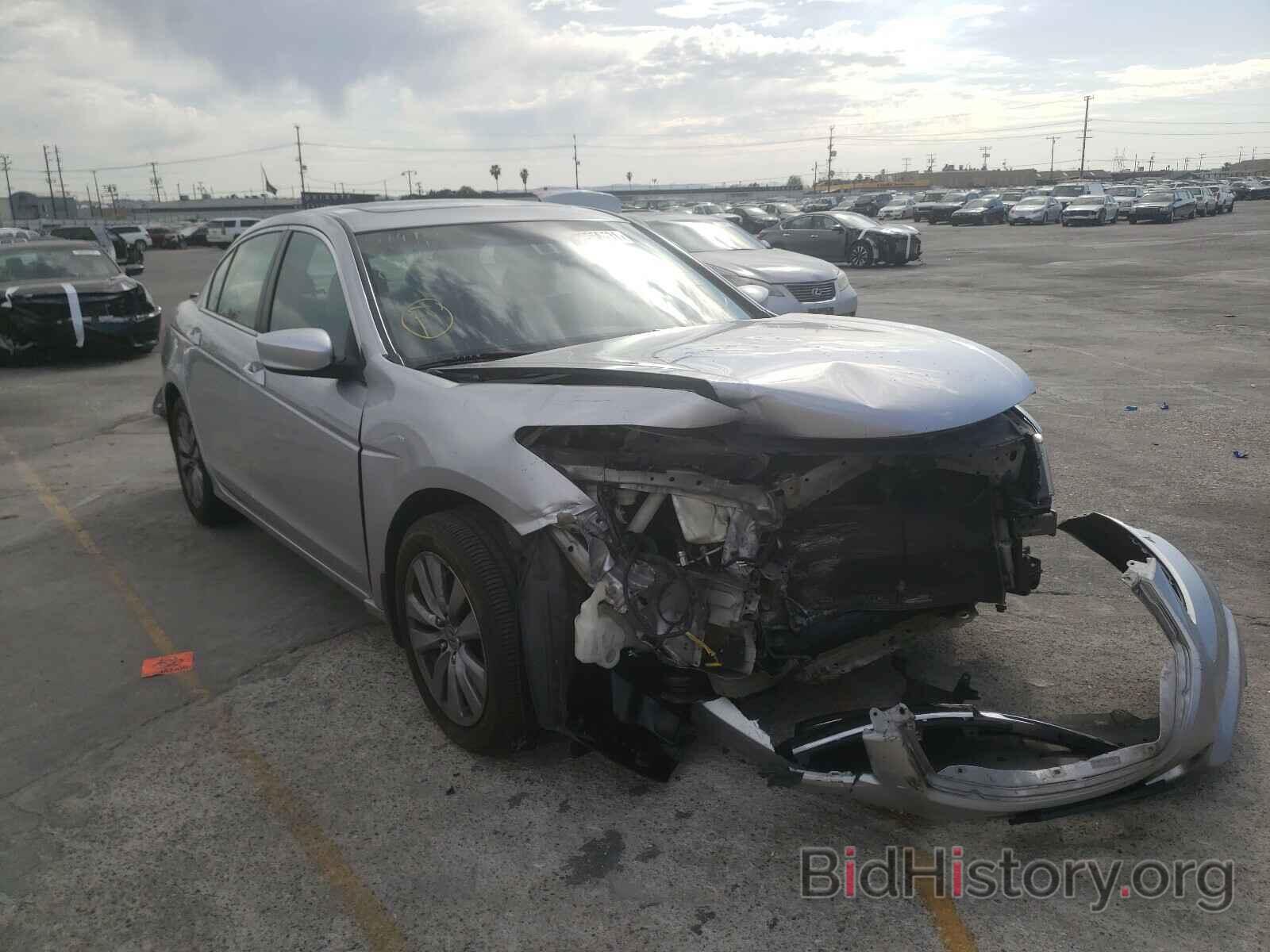 Photo 1HGCP2F80BA098821 - HONDA ACCORD 2011