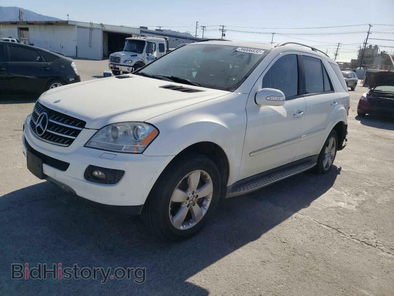 2007 MERCEDES-BENZ M-CLASS - VIN: 4JGBB75E27A169811 - Фото 2
