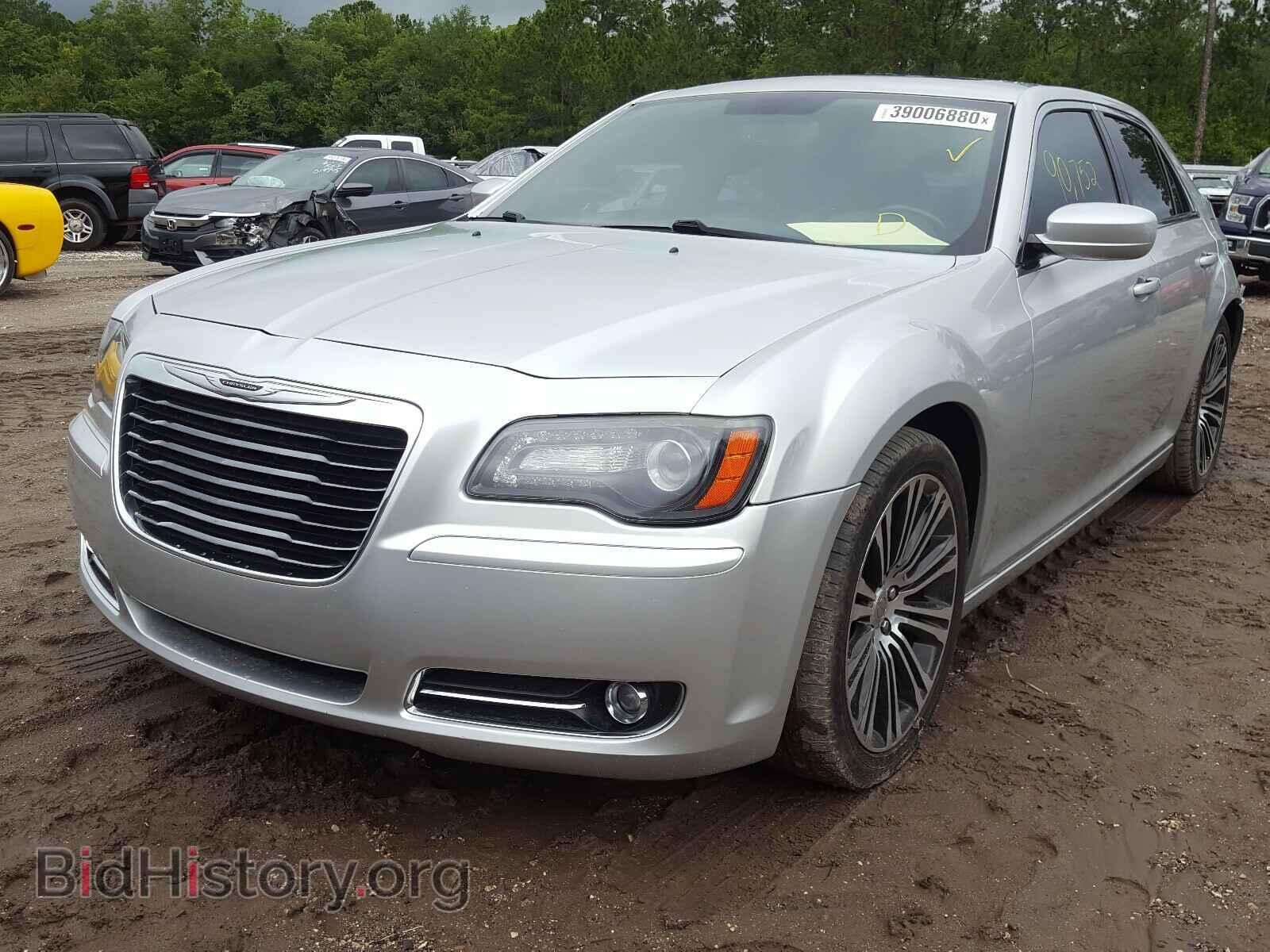 2012 CHRYSLER 300 - VIN: 2C3CCABG5CH129845 - Фото 2