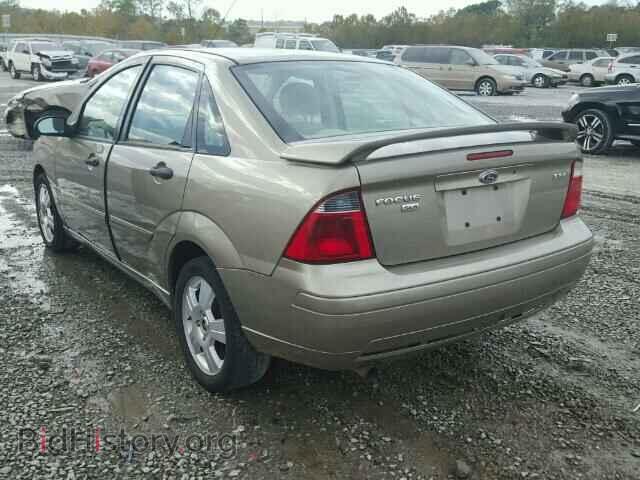 2005 FORD FOCUS - VIN: 1FAFP34N85W122595 - Фото 3