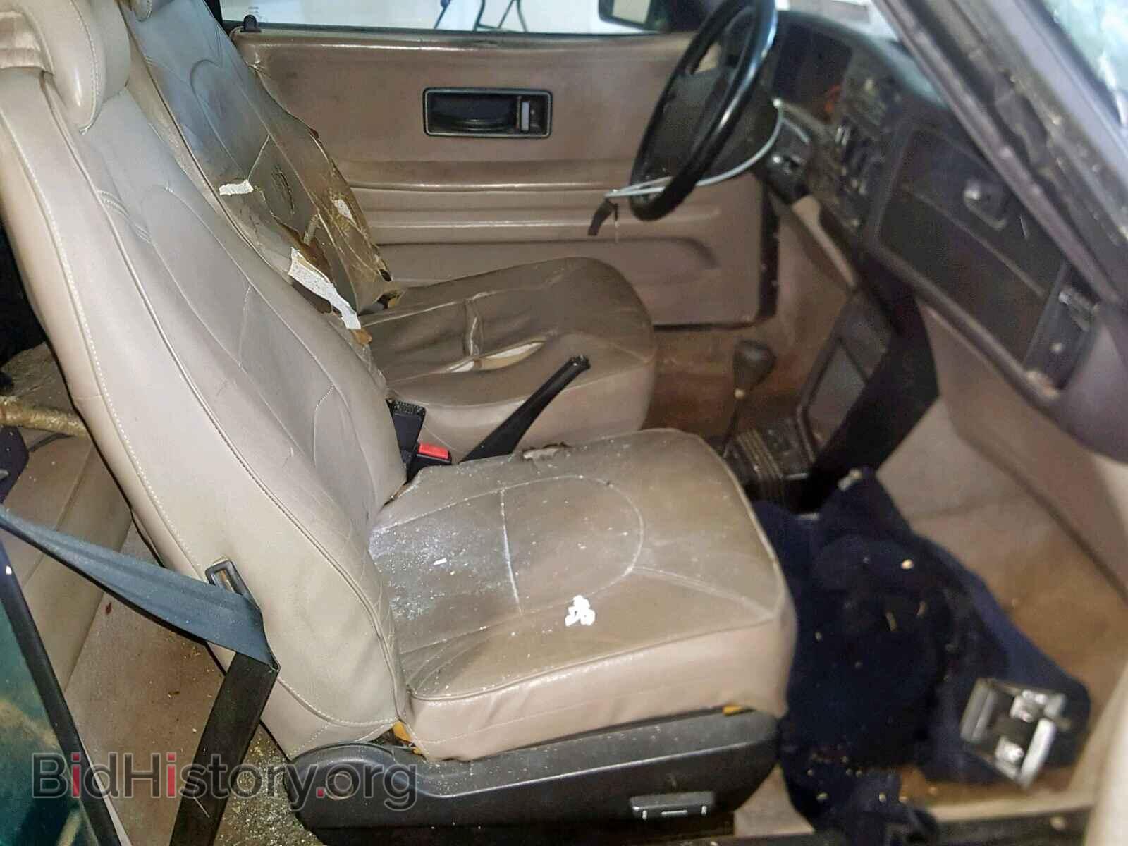 1992 SAAB 900 - VIN: YS3AK76E1N7011901 - Фото 5