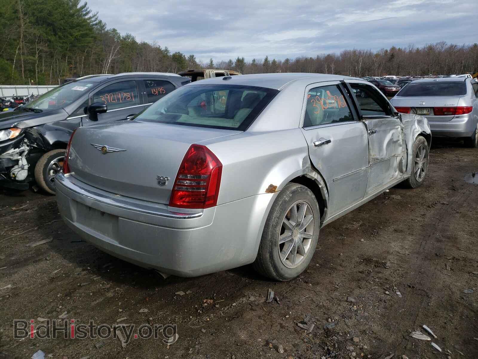2007 CHRYSLER 300 - VIN: 2C3KK63H97H759294 - Фото 4