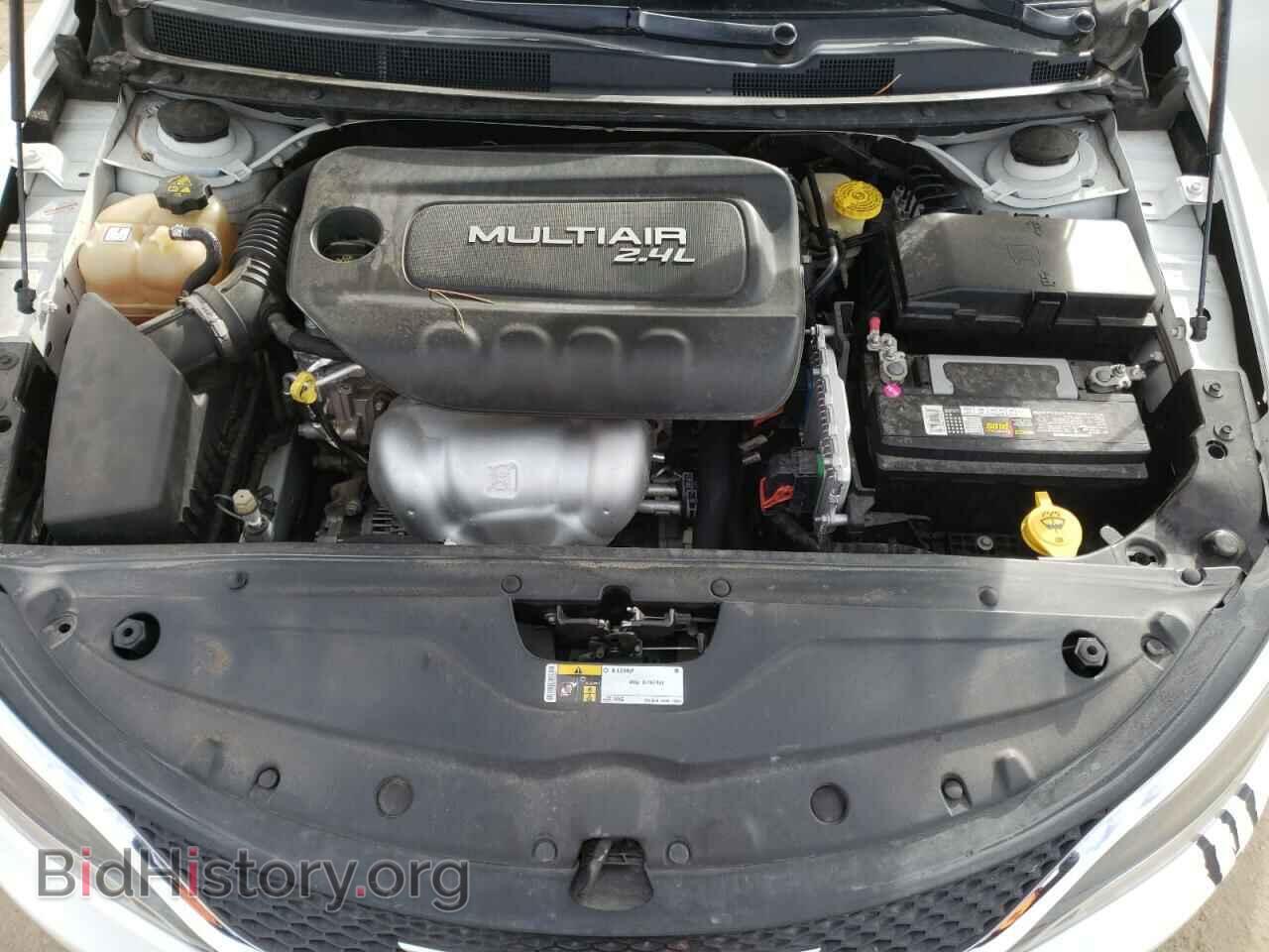 2016 CHRYSLER 200 - VIN: 1C3CCCAB9GN159154 - Фото 11