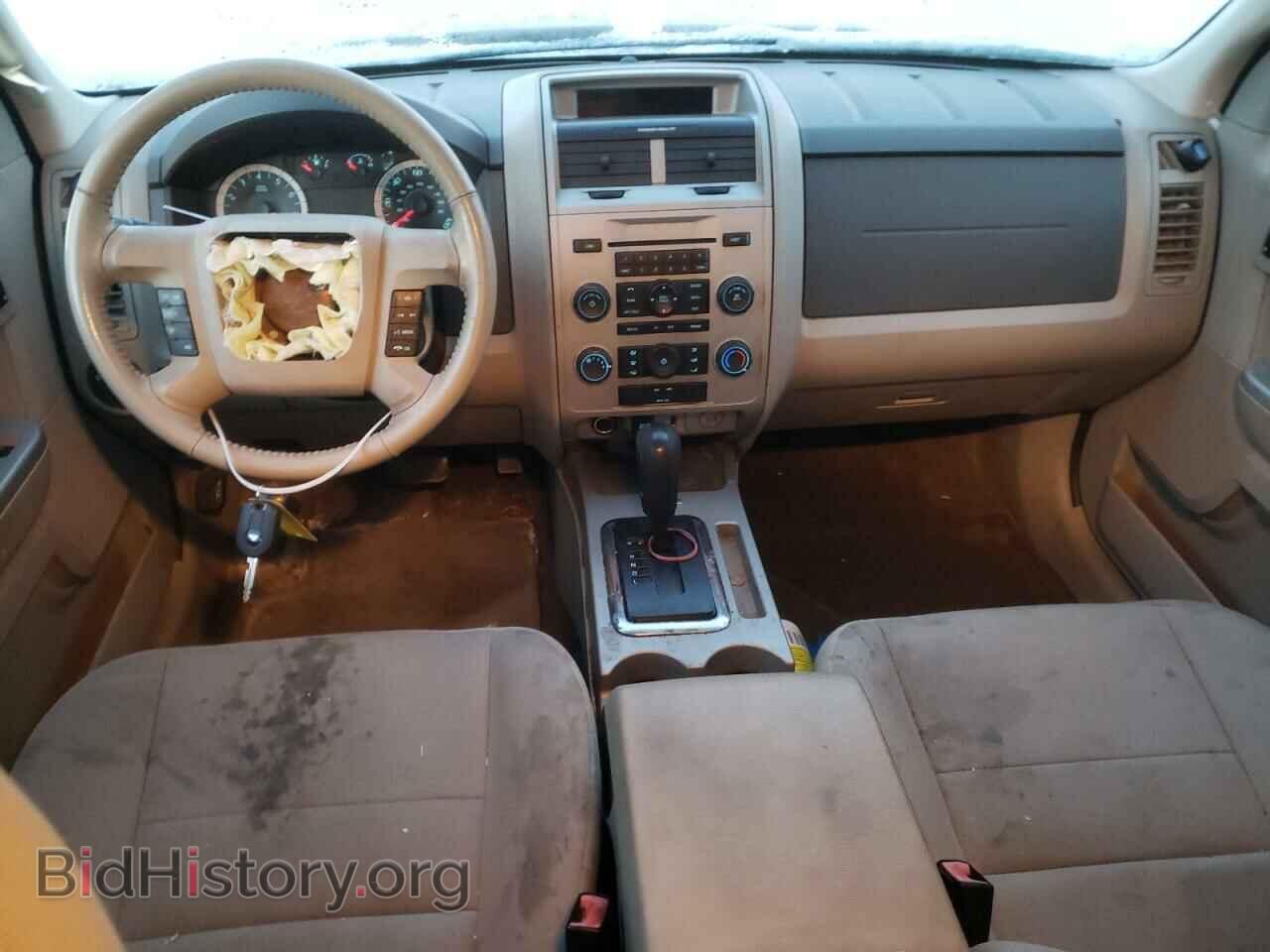 2011 FORD ESCAPE - VIN: 1FMCU0DG2BKB20202 - Фото 8