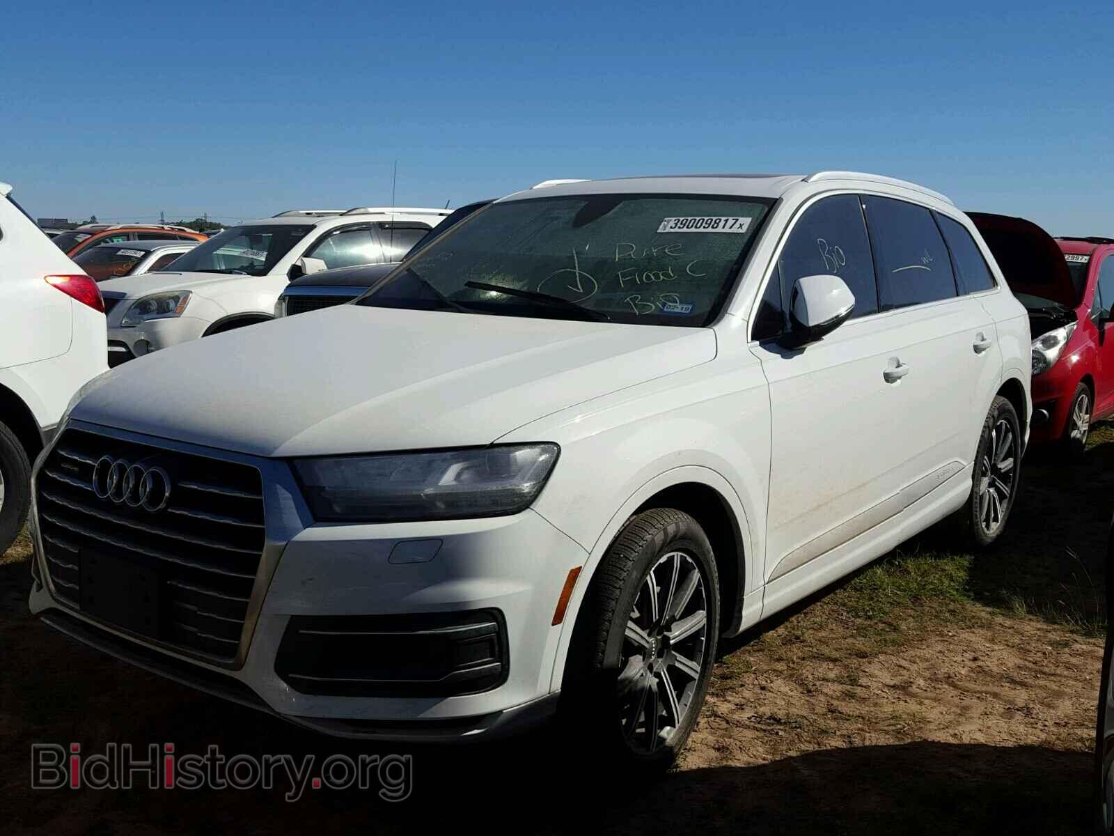 2017 AUDI Q7 - VIN: WA1VAAF76HD042734 - Фото 2