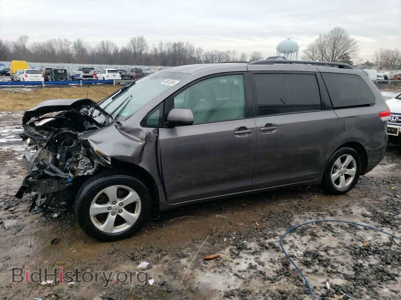 Photo 5TDKK3DC6BS038261 - TOYOTA All Models 2011