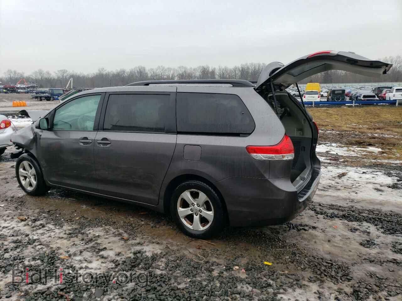 2011 TOYOTA All Models - VIN: 5TDKK3DC6BS038261 - Photo 2