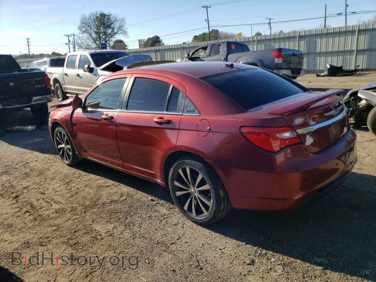 2013 CHRYSLER 200 - VIN: 1C3CCBBB1DN525578 - Фото 2