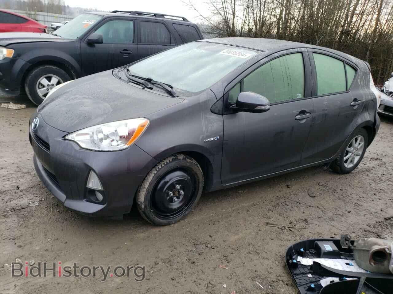 Фотография JTDKDTB30C1011925 - TOYOTA PRIUS 2012