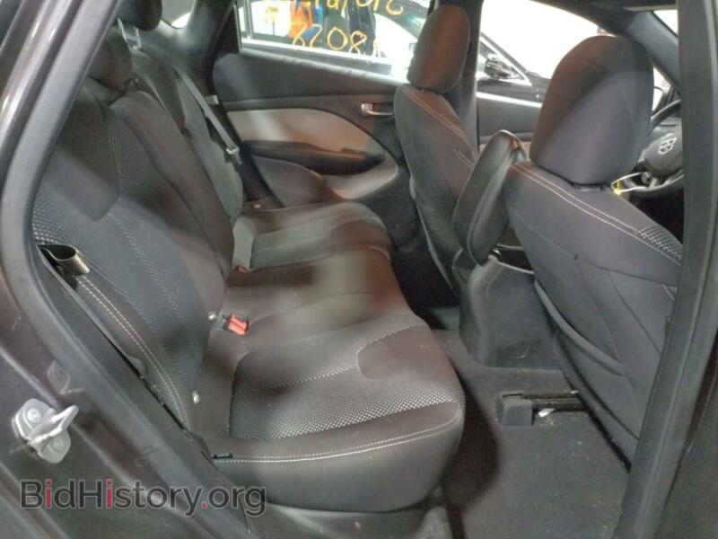 2015 Dodge DART (VIN 1C3CDFBB2FD205408) — photo 6 of 10