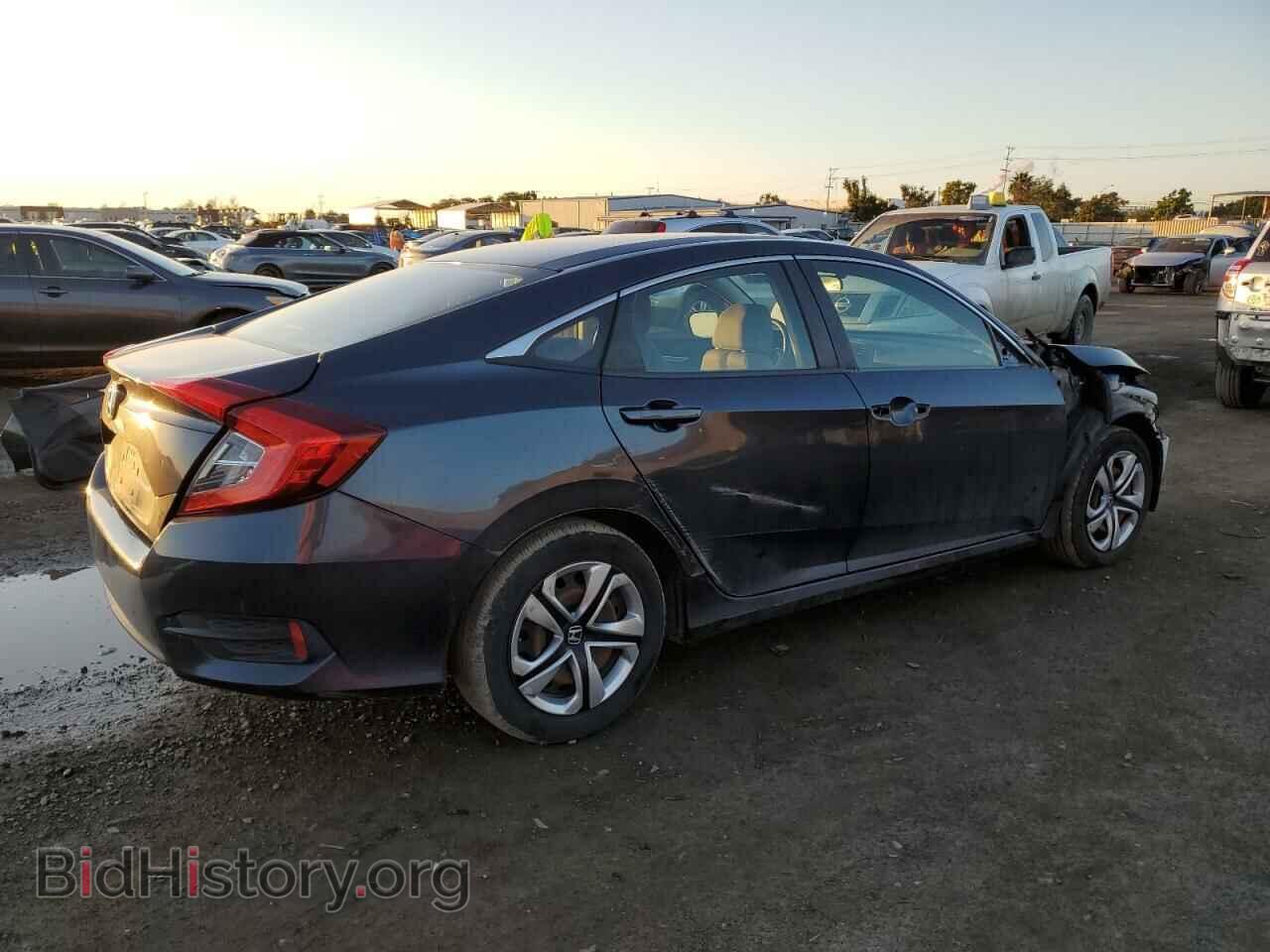 2017 HONDA CIVIC - VIN: 19XFC2F52HE074247 - Фото 3