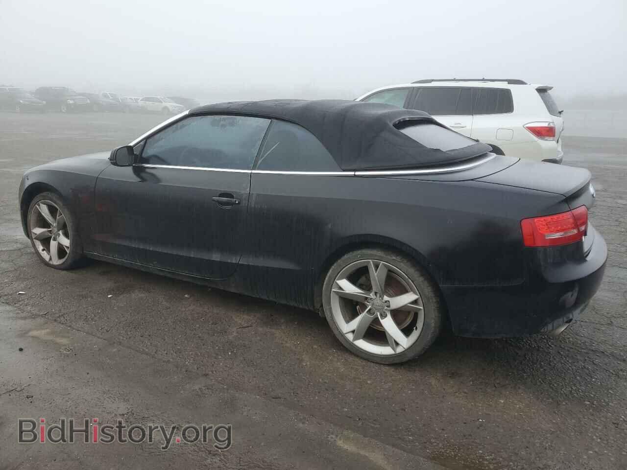 2011 AUDI A5 - VIN: WAUTFAFH6BN016611 - Фото 2