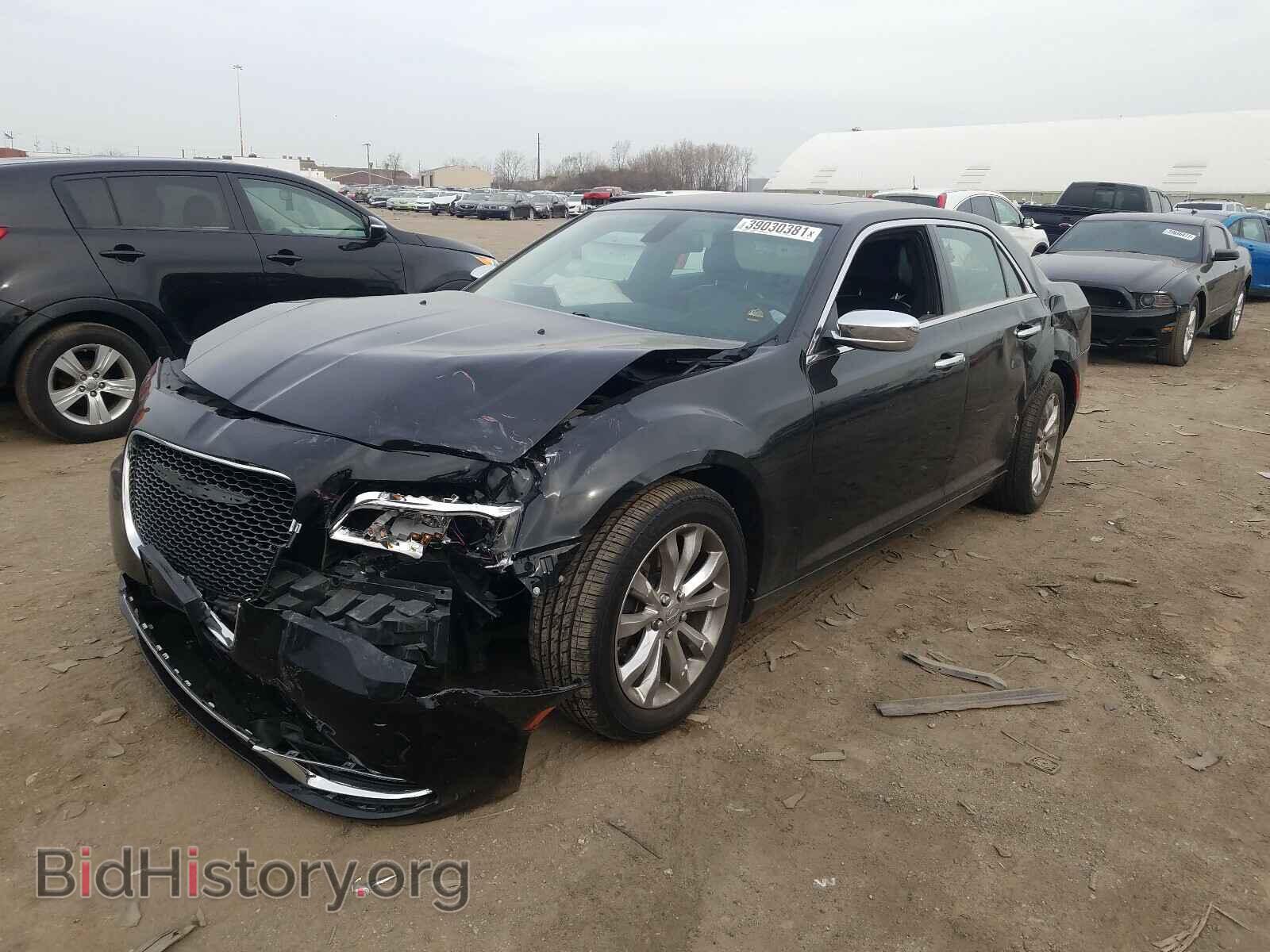 2016 CHRYSLER 300 - VIN: 2C3CCAKG2GH106447 - Фото 2