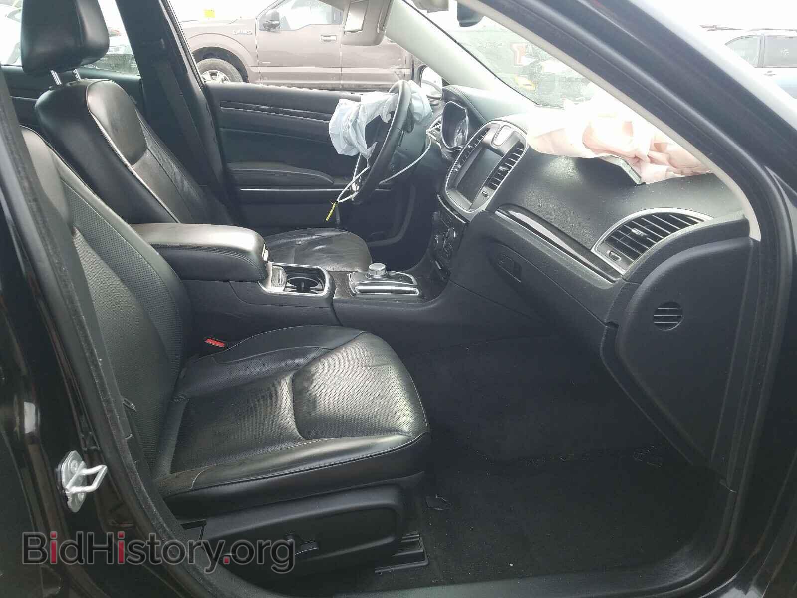 2016 CHRYSLER 300 - VIN: 2C3CCAKG2GH106447 - Фото 5