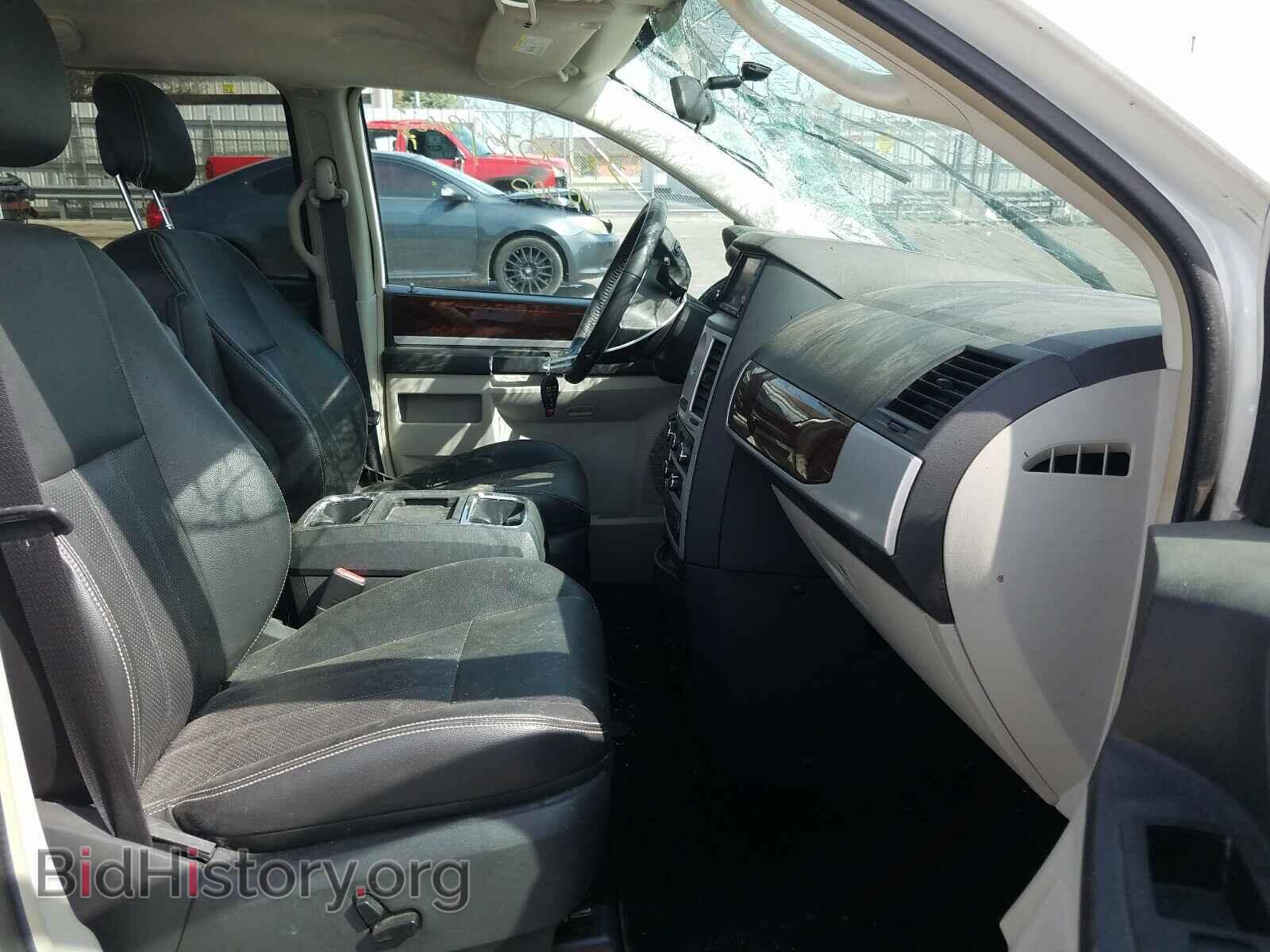 2010 CHRYSLER MINIVAN - VIN: 2A4RR8D13AR480678 - Photo 5