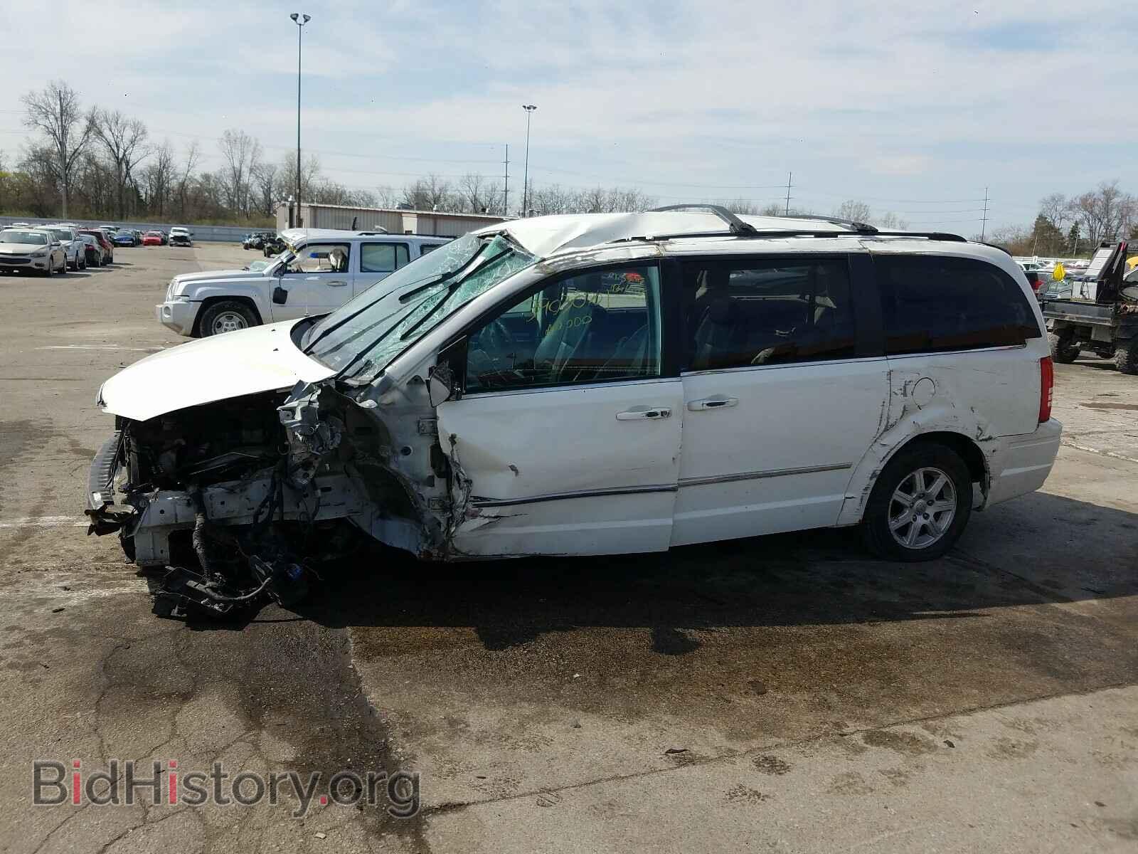 2010 CHRYSLER MINIVAN - VIN: 2A4RR8D13AR480678 - Photo 9