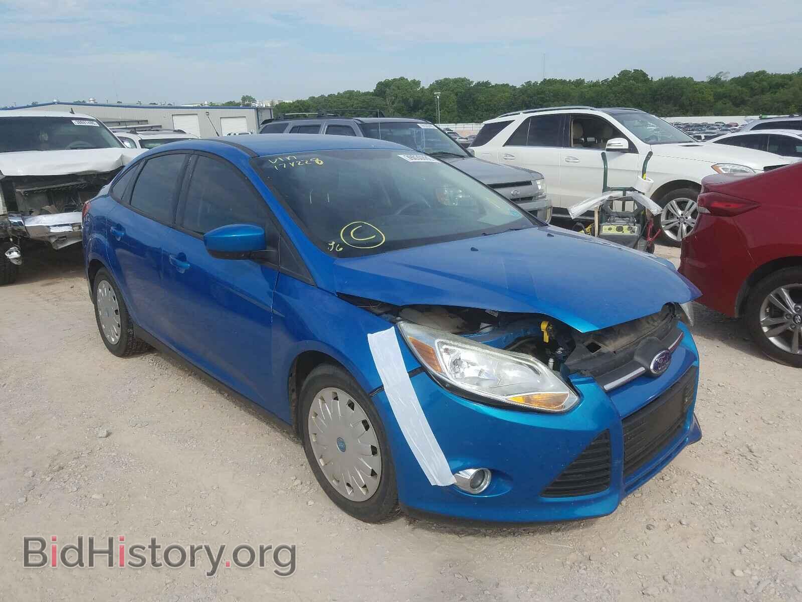 Фотография 1FAHP3F27CL174228 - FORD FOCUS 2012