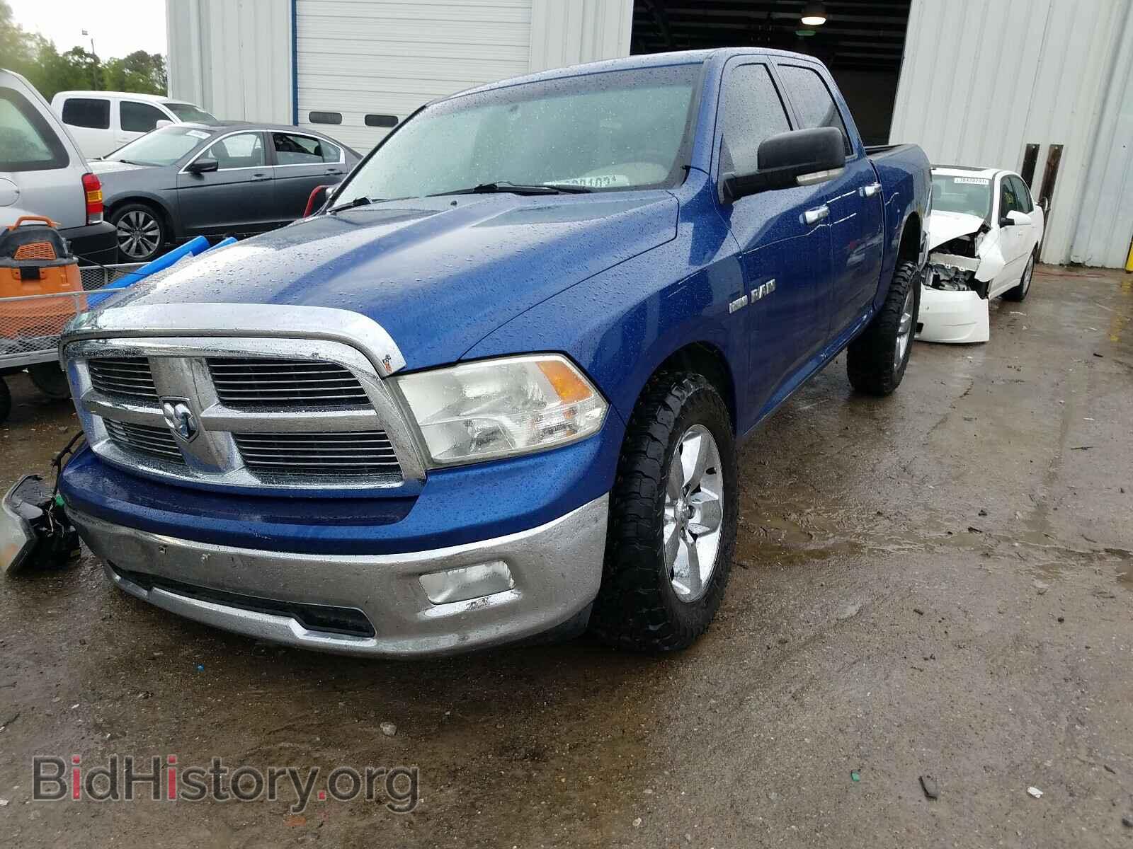 2010 DODGE RAM 1500 - VIN: 1D7RV1CT3AS104093 - Фото 2