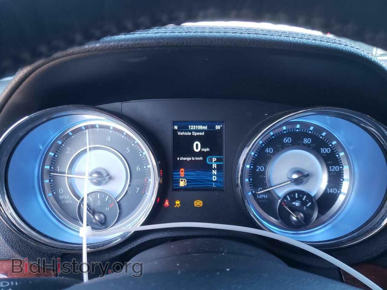 2014 CHRYSLER 300 - VIN: 2C3CCAAG5EH280320 - Фото 9