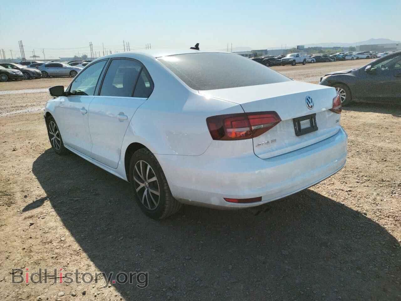 2017 VOLKSWAGEN JETTA - VIN: 3VWDB7AJ7HM353773 - Фото 3