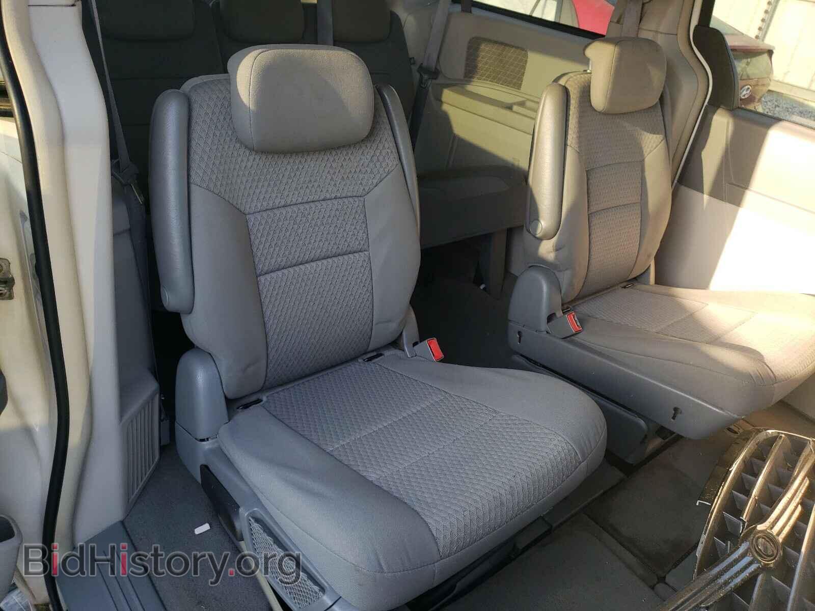 2008 CHRYSLER MINIVAN - VIN: 2A8HR54P38R725437 - Фото 6