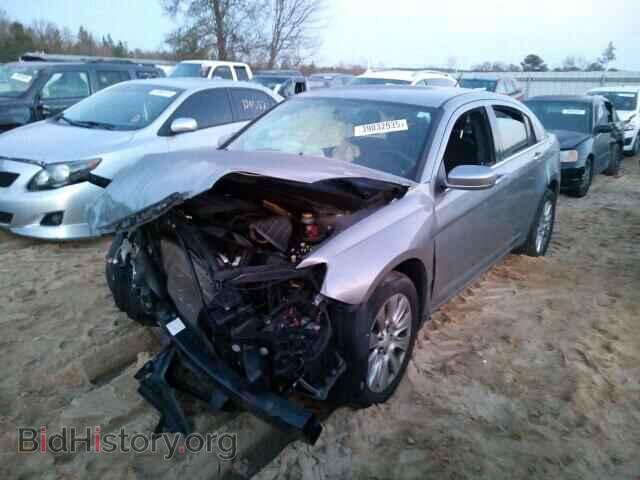 2013 CHRYSLER 200 - VIN: 1C3CCBAB7DN647377 - Фото 2