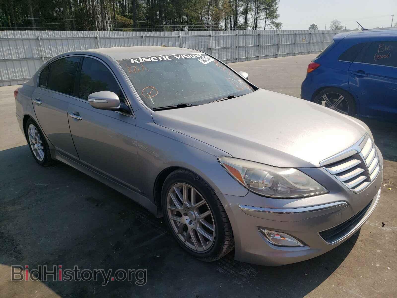 Photo KMHGC4DD8DU244385 - HYUNDAI GENESIS 2013