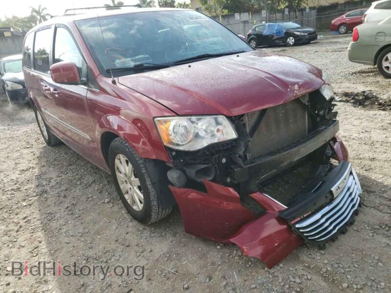 2016 Chrysler MINIVAN Town & COU (VIN 2C4RC1BG4GR245933) — photo 1 of 10, Copart, damage: front end