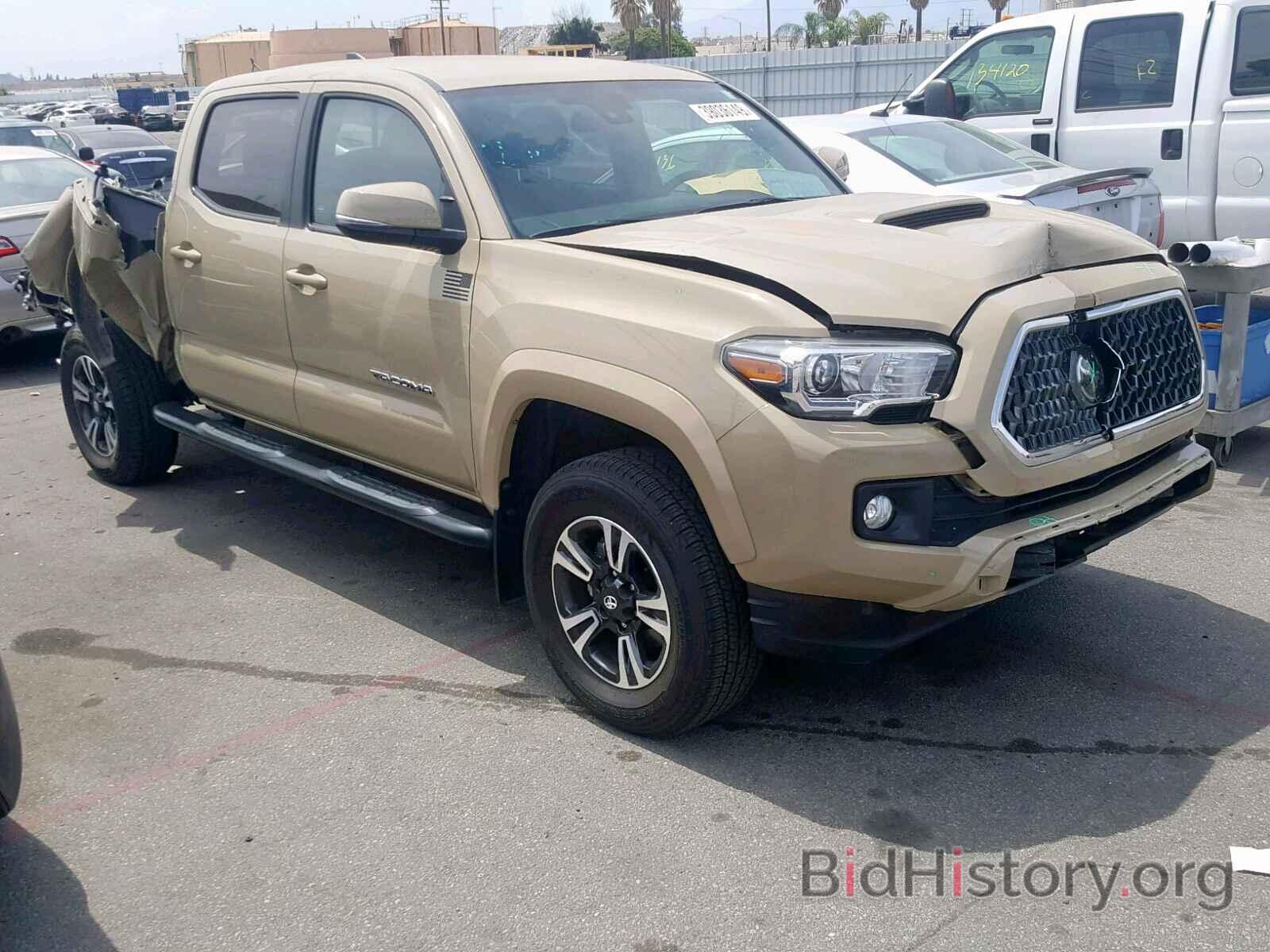 Photo 3TMDZ5BNXJM038766 - TOYOTA TACOMA DOU 2018