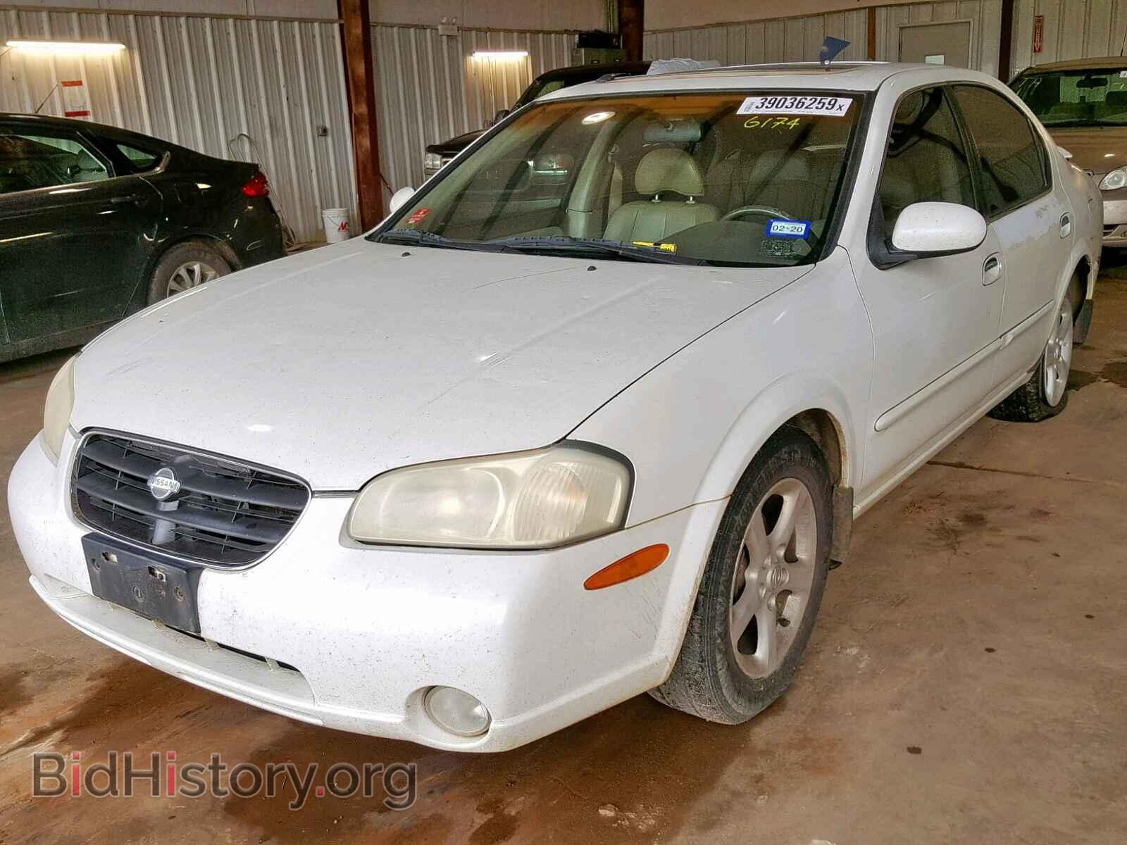 2000 NISSAN MAXIMA - VIN: JN1CA31D2YT556174 - Фото 2