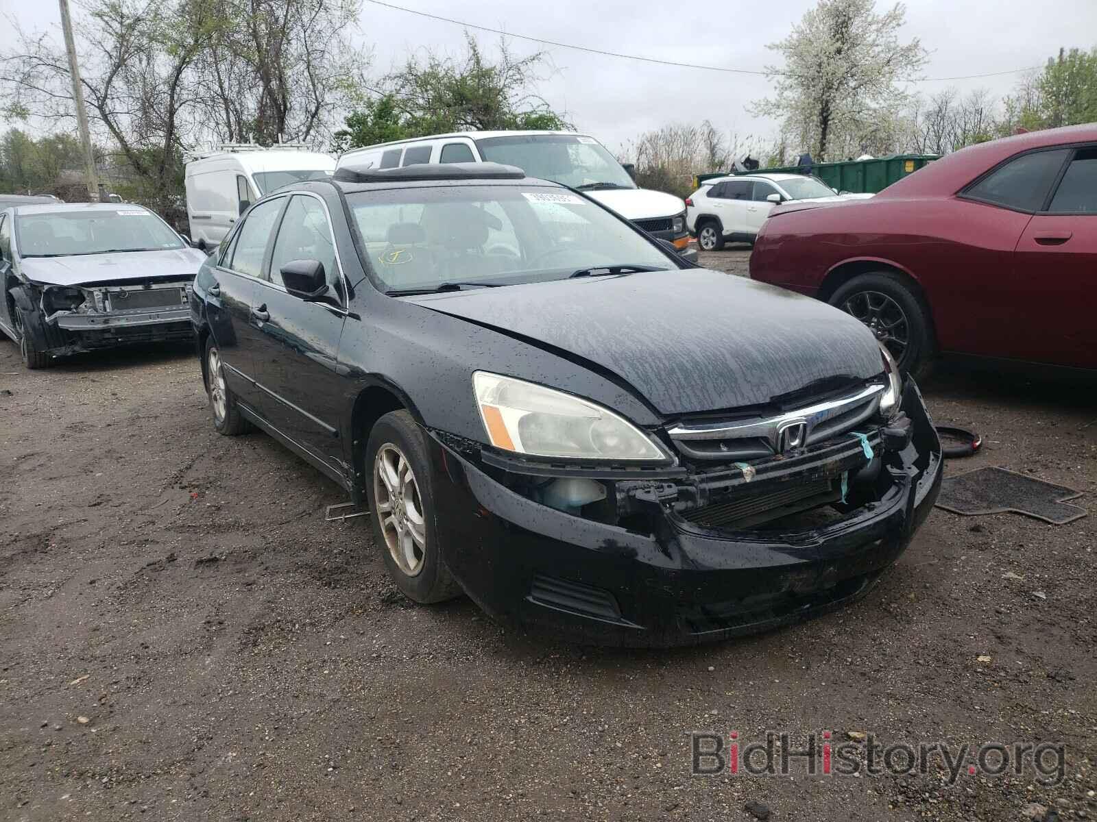 Photo 1HGCM56887A109596 - HONDA ACCORD 2007