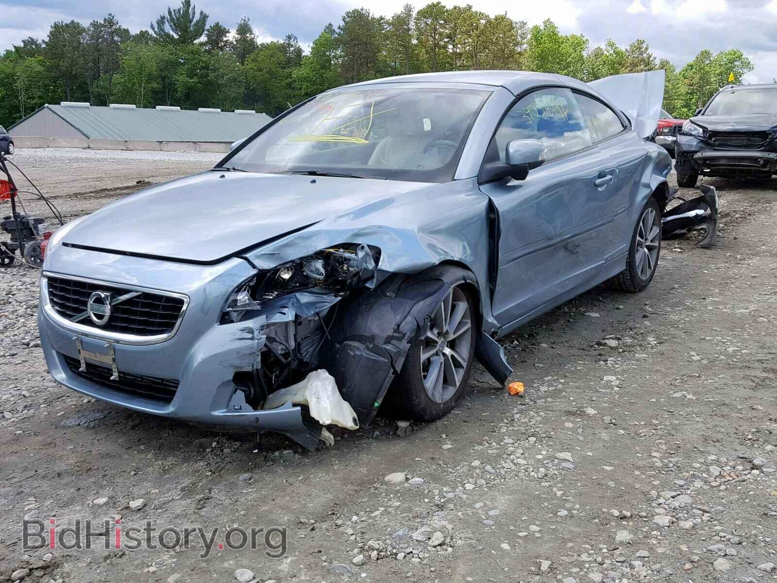 2012 VOLVO C70 - VIN: YV1672MC0CJ126910 - Фото 2