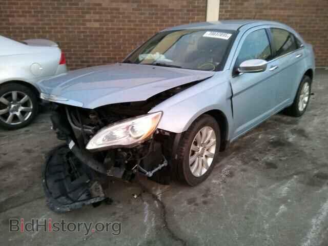 2013 CHRYSLER 200 - VIN: 1C3CCBCG3DN522725 - Фото 2