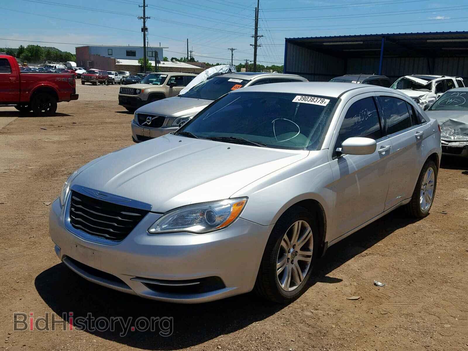 2012 CHRYSLER 200 - VIN: 1C3CCBAB3CN179839 - Фото 2