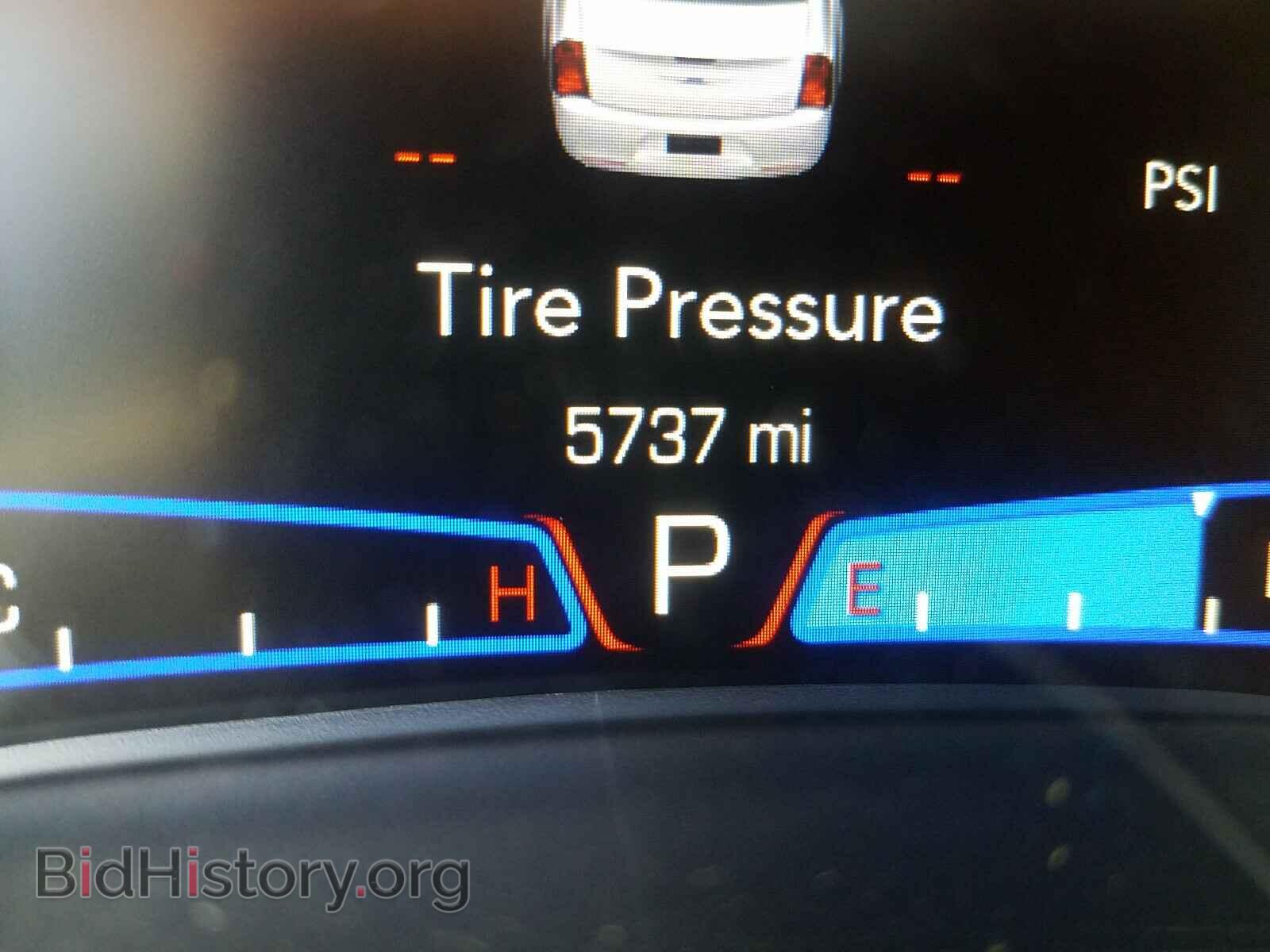 2019 CHRYSLER 300 - VIN: 2C3CCARG7KH556528 - Фото 8