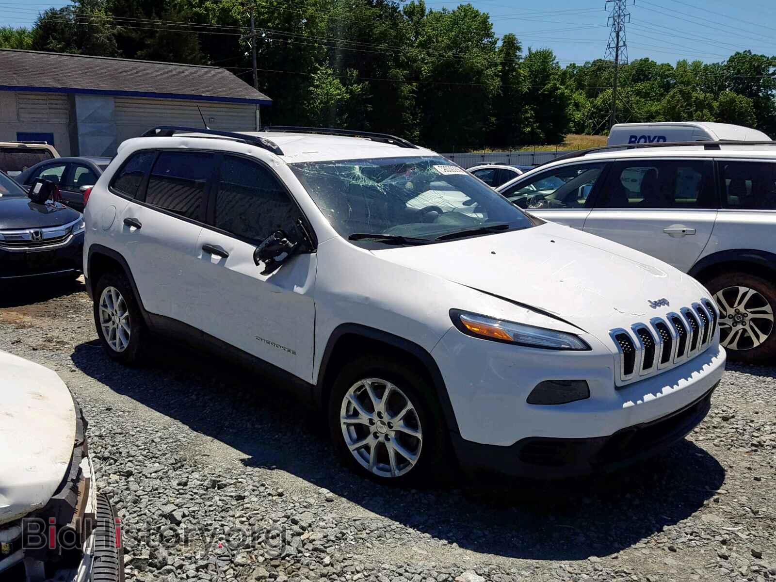 Photo 1C4PJLAB0FW760867 - JEEP CHEROKEE S 2015