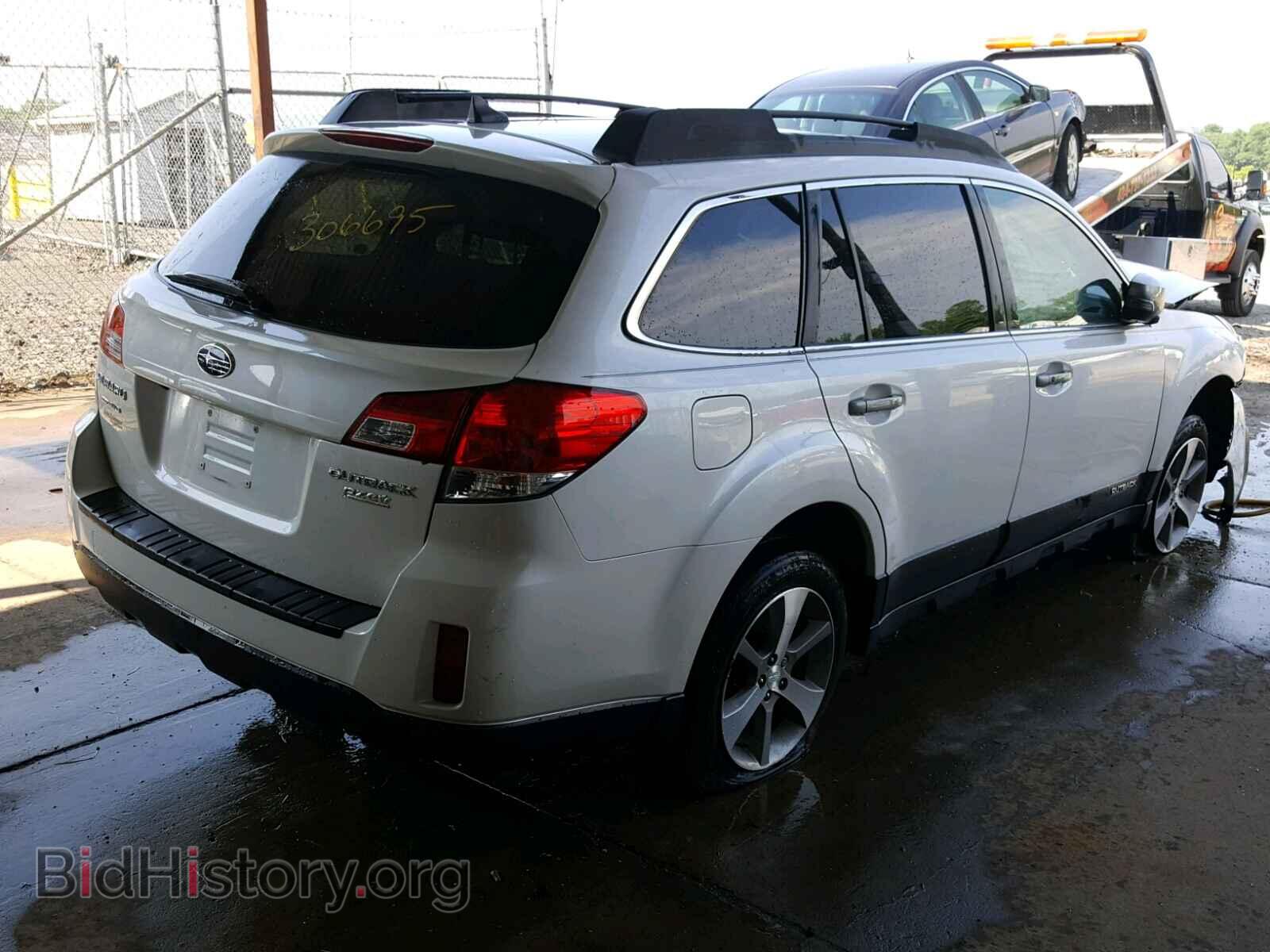 2014 SUBARU OUTBACK - VIN: 4S4BRBPC6E3306695 - Photo 4
