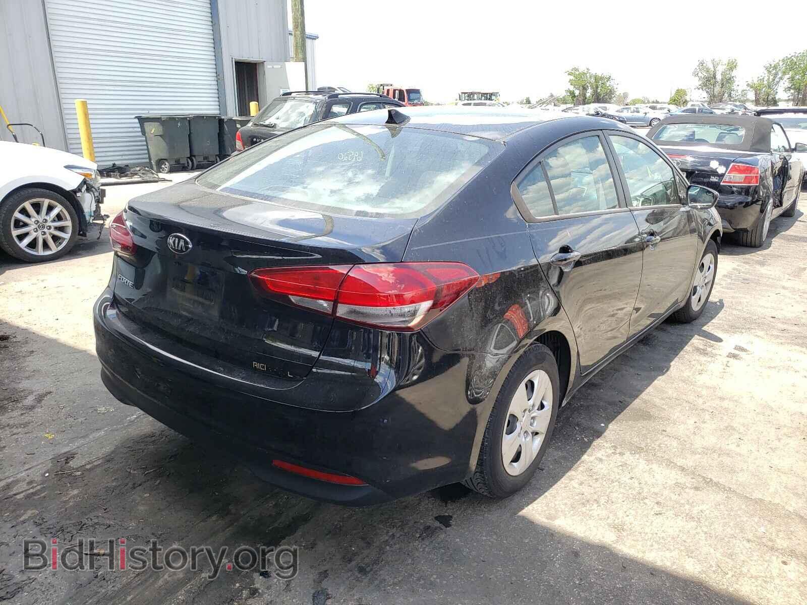 2017 KIA FORTE - VIN: 3KPFK4A75HE112092 - Фото 4