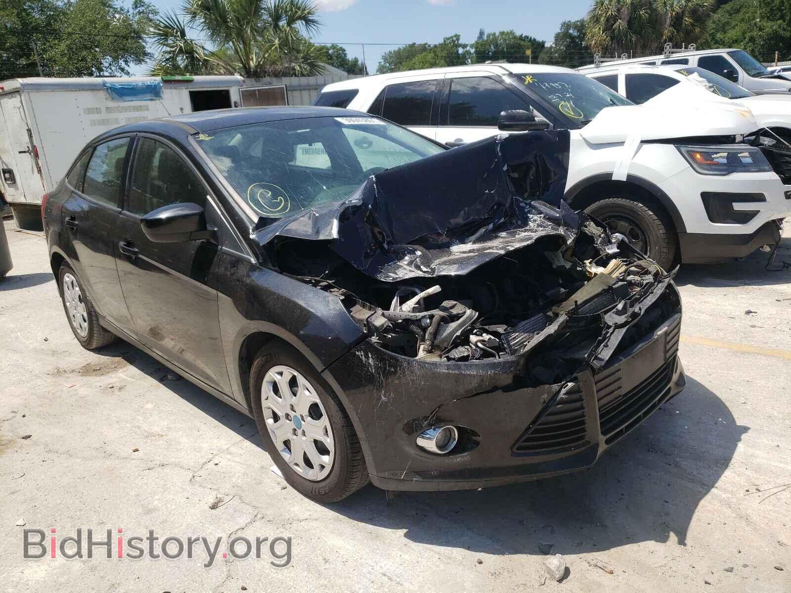 Photo 1FAHP3F21CL166948 - FORD FOCUS 2012