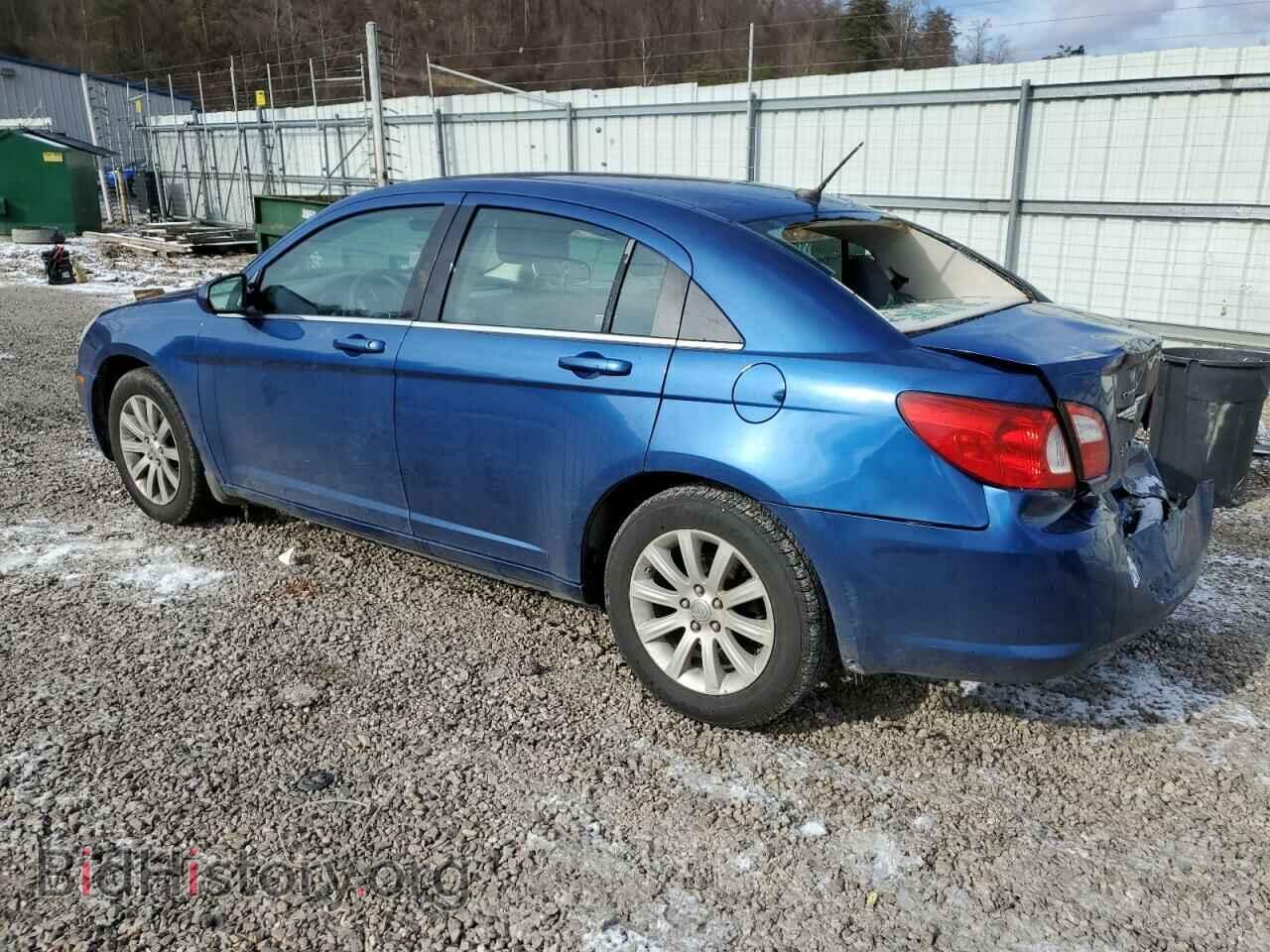 2010 CHRYSLER SEBRING - VIN: 1C3CC5FB5AN125871 - Фото 2