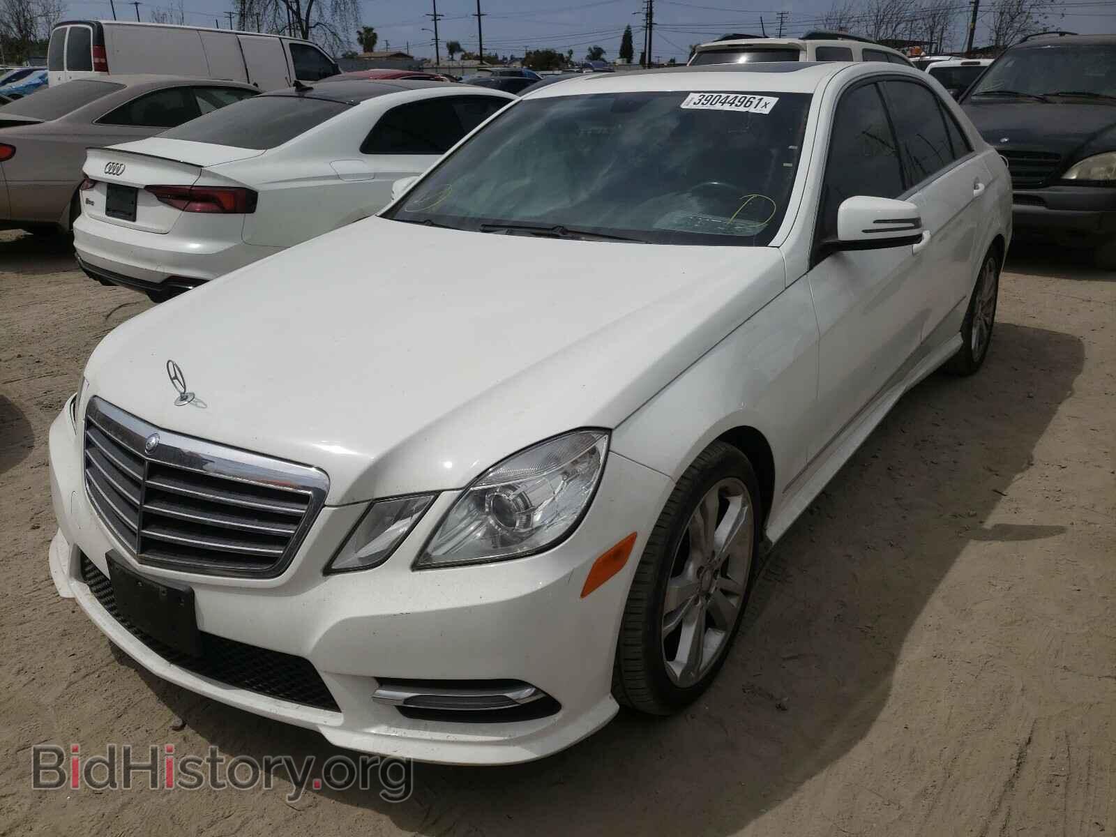 2013 MERCEDES-BENZ E-CLASS - VIN: WDDHF5KB4DA704298 - Фото 2