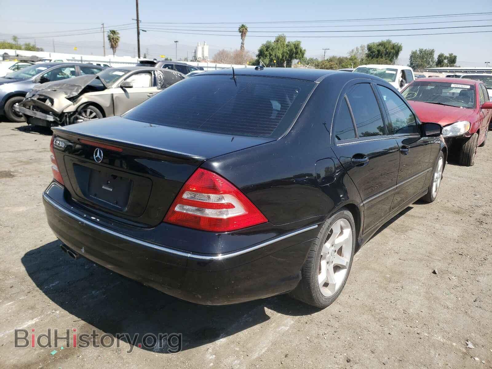2007 MERCEDES-BENZ C-CLASS - VIN: WDBRF52H37F875231 - Фото 4