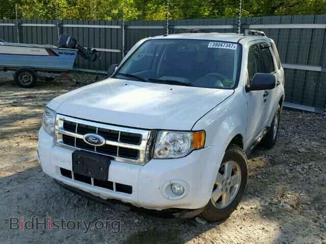 2009 FORD ESCAPE - VIN: 1FMCU93789KB19099 - Фото 2