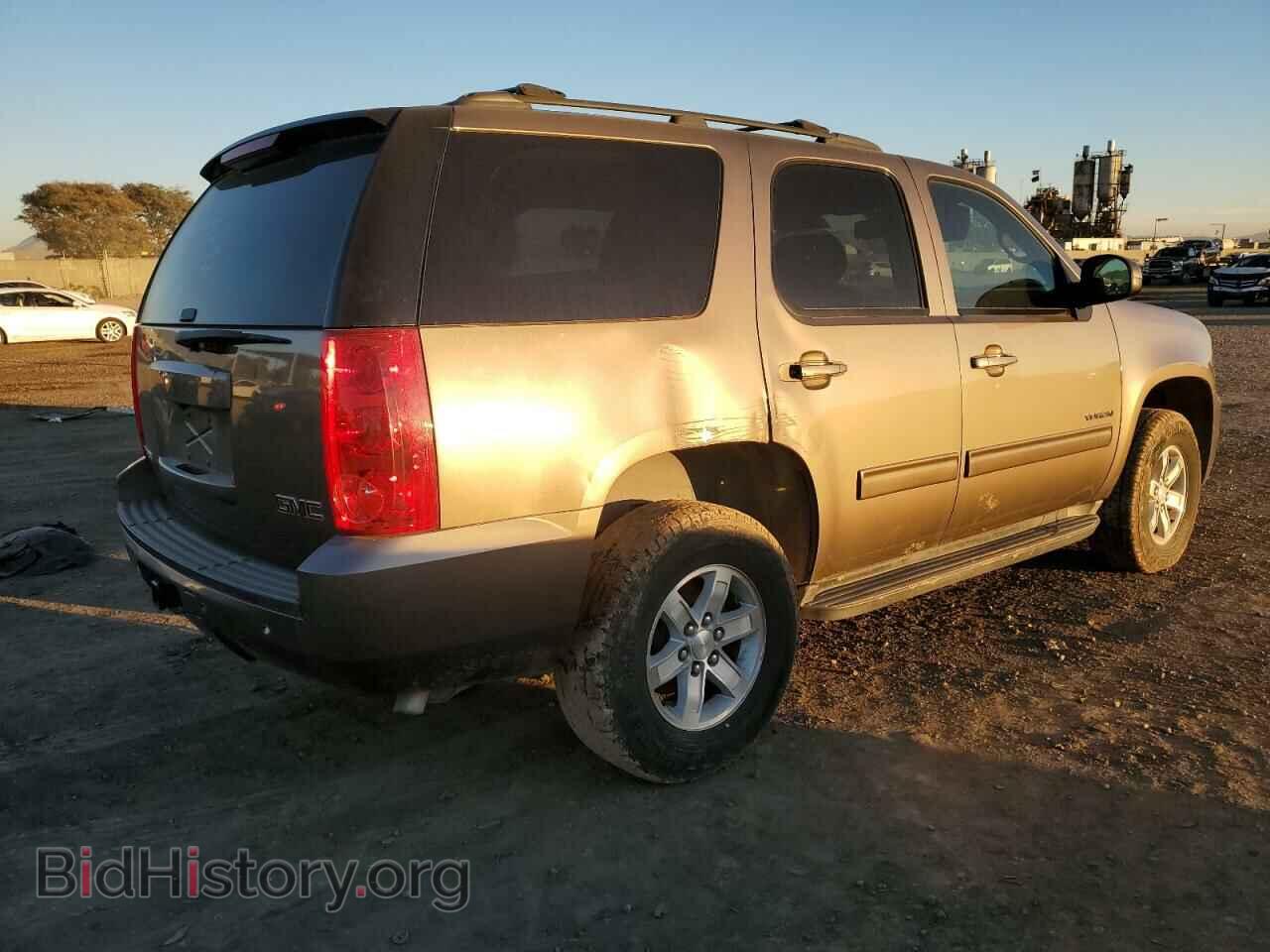 2013 GMC YUKON - VIN: 1GKS1AE05DR313734 - Фото 3
