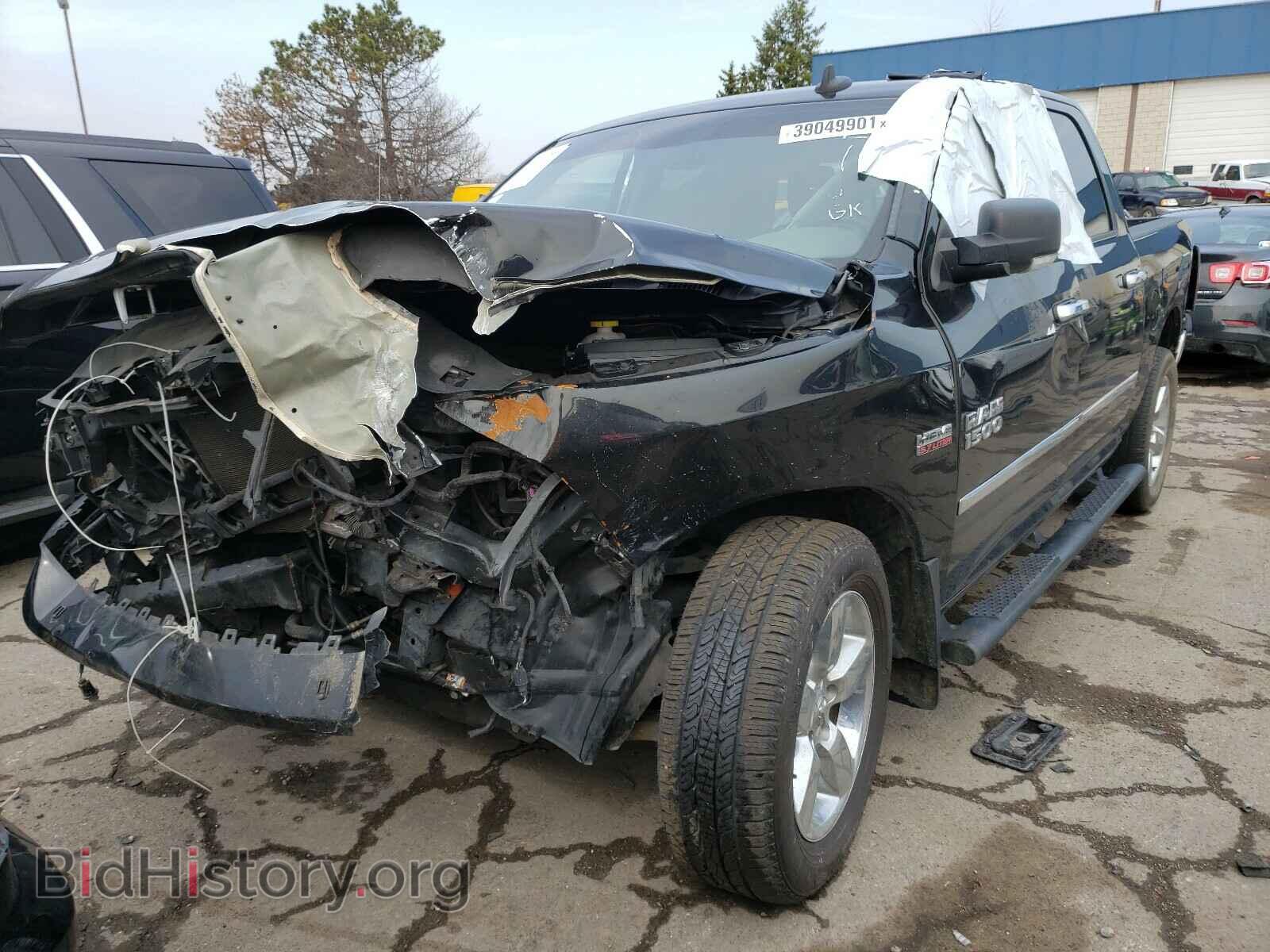 2017 RAM 1500 - VIN: 3C6RR6LT9HG592275 - Photo 2