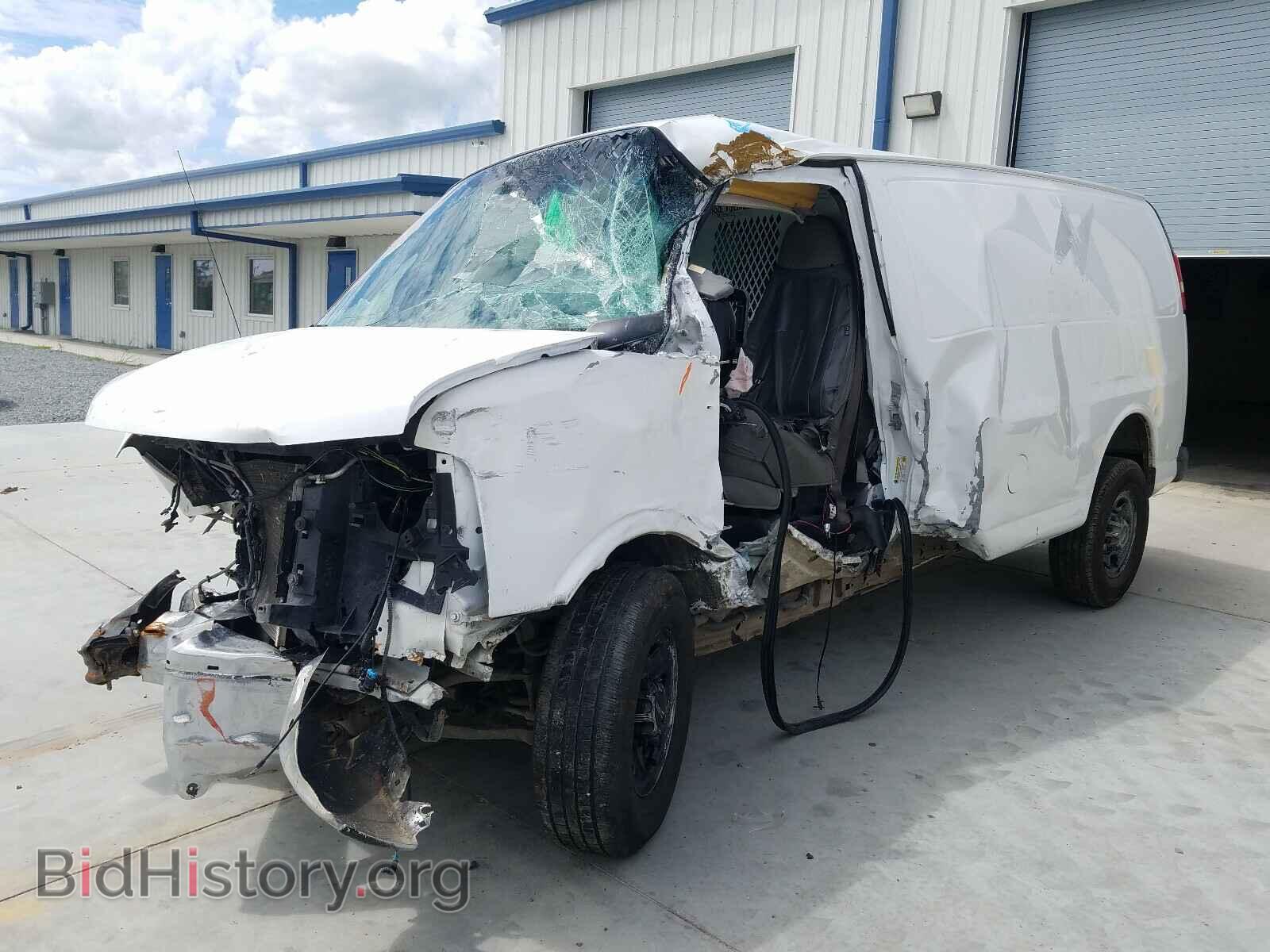 2014 GMC SAVANA - VIN: 1GTW7FCA4E1906120 - Фото 2