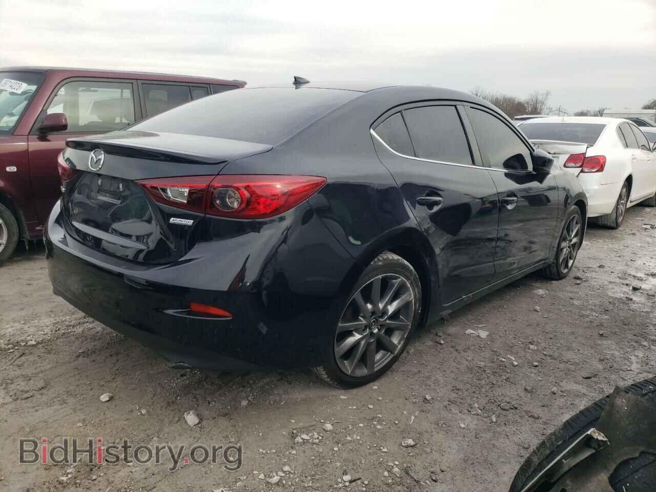 2018 MAZDA 3 - VIN: 3MZBN1V38JM255932 - Фото 3