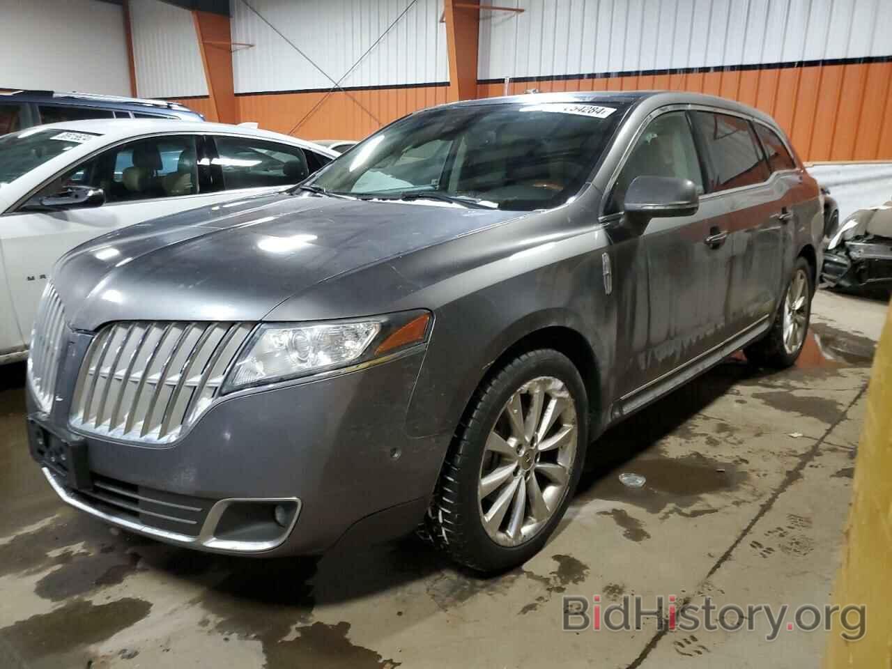 Photo 2LMHJ5AT9ABJ50033 - LINCOLN MKT 2010