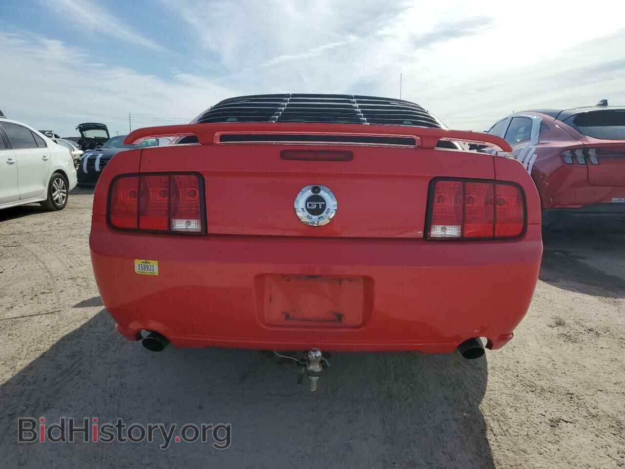 2007 FORD MUSTANG - VIN: 1ZVFT82H575256745 - Фото 6
